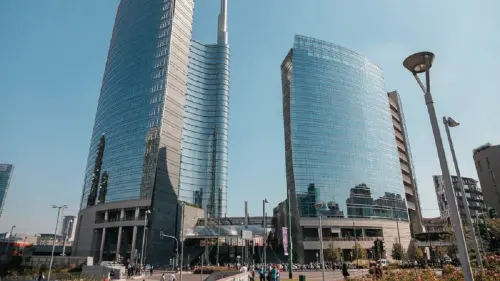 Lavorare come professionista con partita IVA a Milano: scopri se ti conviene