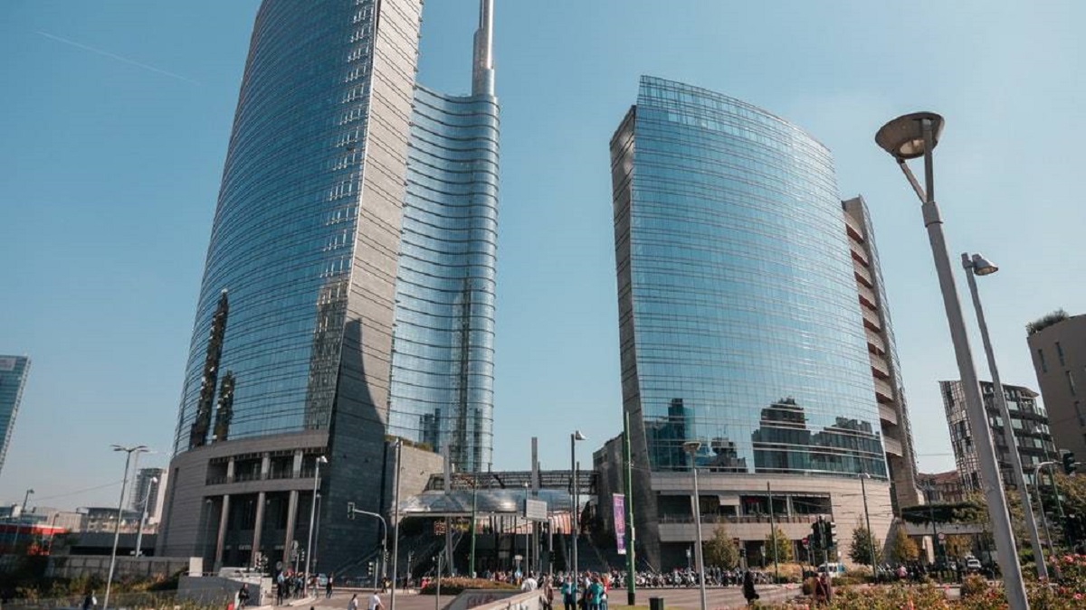 Lavorare come professionista con partita IVA a Milano: scopri se ti conviene