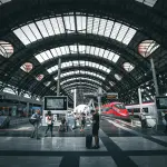 Collegamenti tra stazioni ferroviarie di Milano: guida pratica agli spostamenti