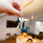 Caparra affitto Milano: quanto chiedono i proprietari e cosa sapere prima di firmare