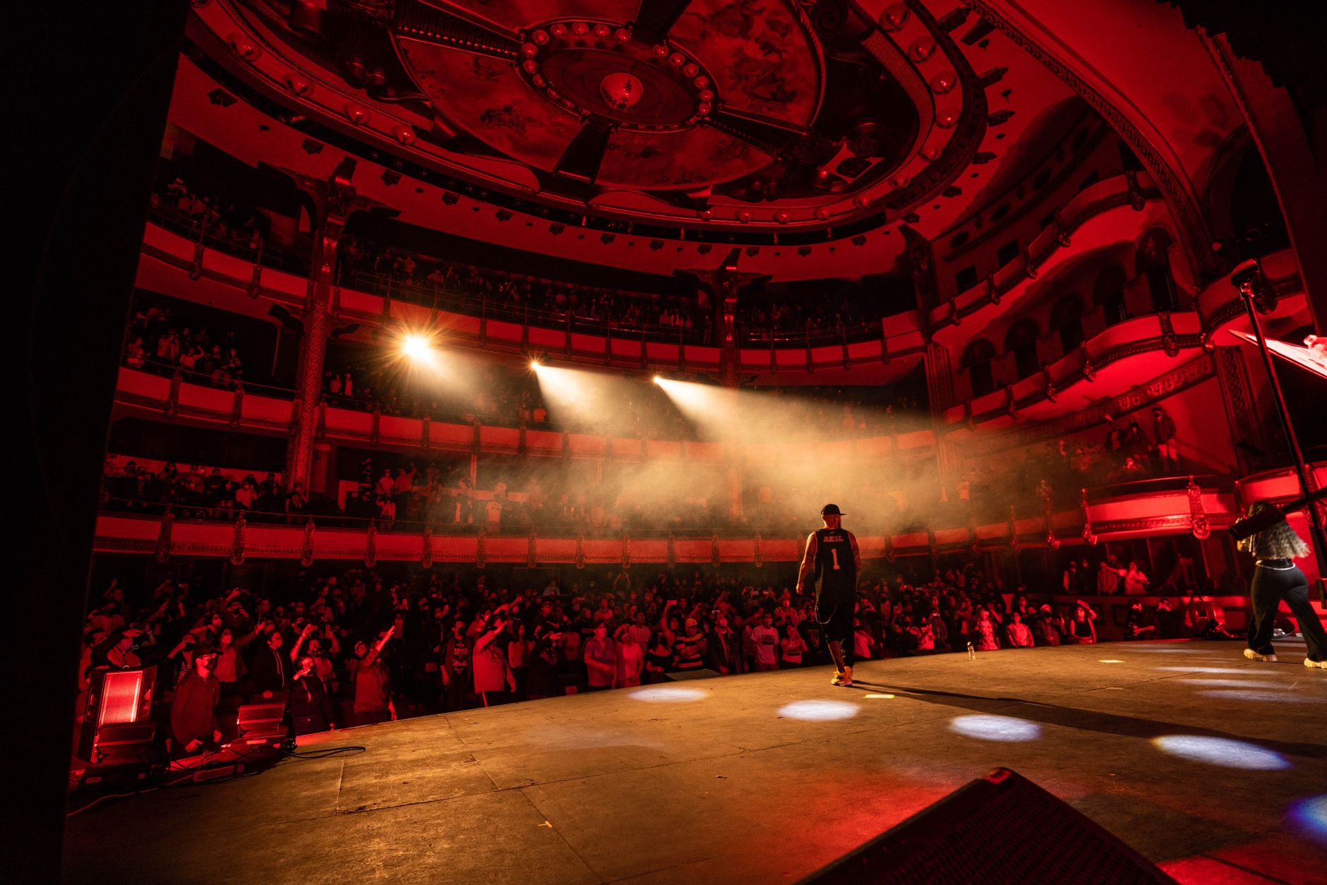 Teatri Milano stagione 2026: guida completa